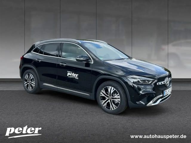 Mercedes-Benz GLA 200 Progressive