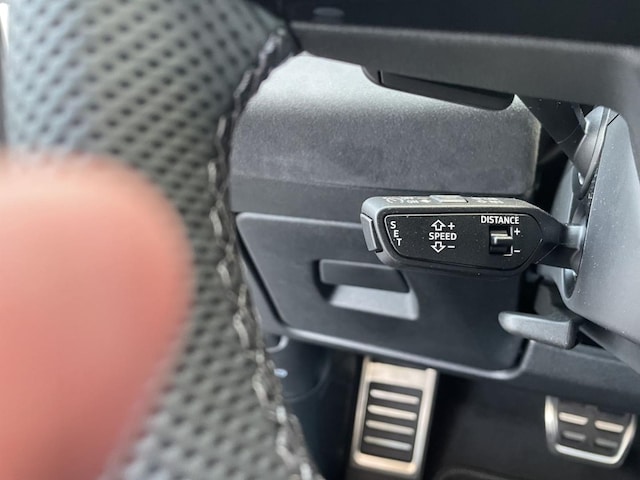 Audi A6 Avant Quattro S-Tronic