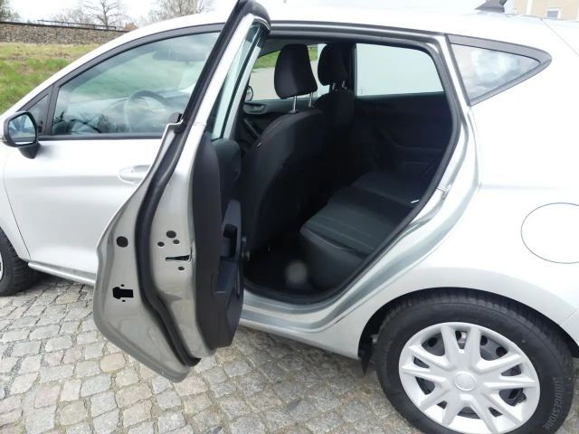 Ford Fiesta Cool & Connect