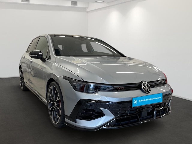 Volkswagen Golf 2.0 TSI Golf VIII