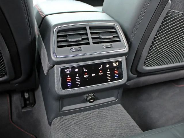 Audi RS7 BLACK PANO LASER LUFT RS SPORTABGAS B&O 280k