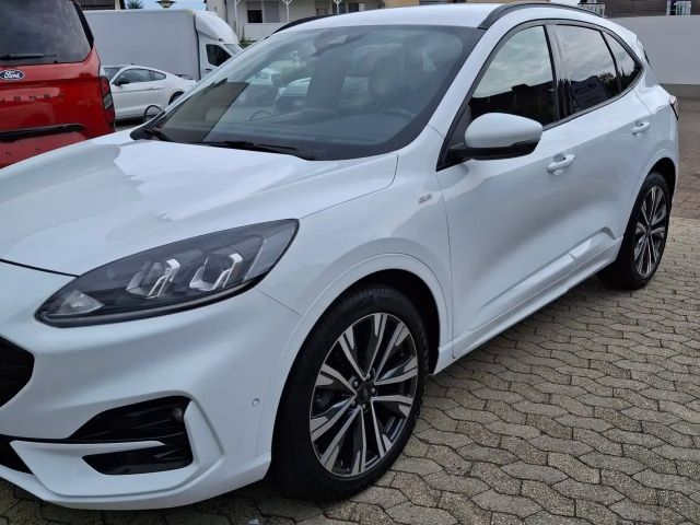 Ford Kuga Hybrid ST Line