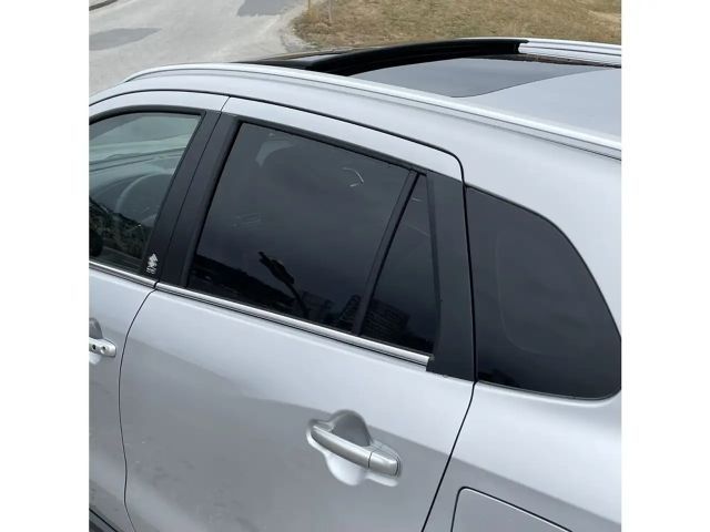 Suzuki S-Cross Flash Hybrid