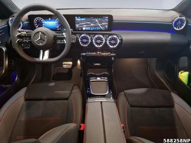 Mercedes-Benz CLA 200 AMG Line