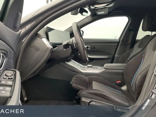 BMW 320 320d M-Sport Sedan