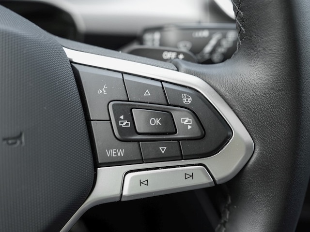 Volkswagen Golf 1.5 eTSI DSG