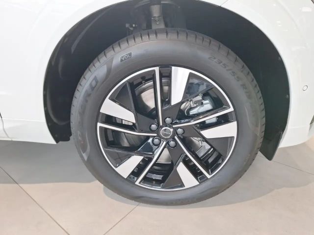 Volvo XC60 Dark Plus T6