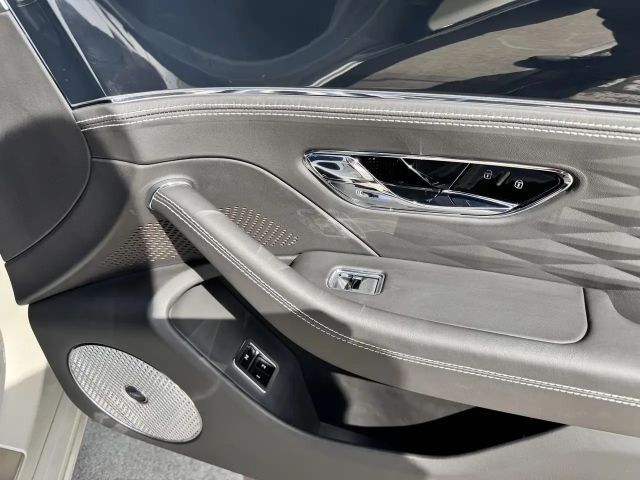 Bentley Flying Spur W12