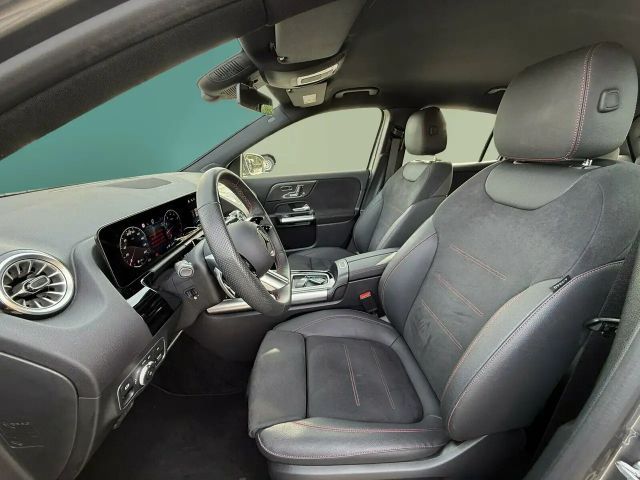 Mercedes-Benz GLA 220 4MATIC AMG Line