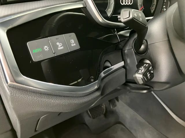 Audi Q3 35 TFSI S-Line