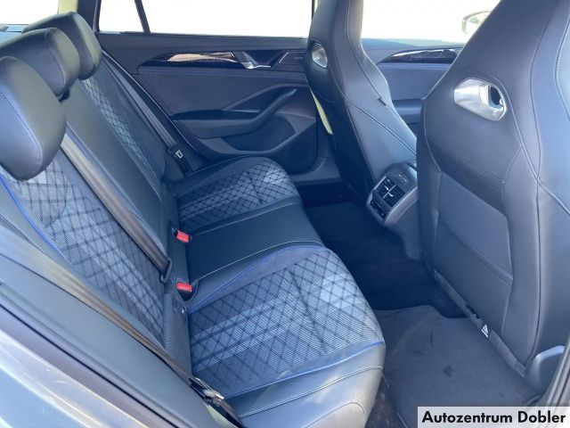 Volkswagen Passat 4Motion R-Line Variant