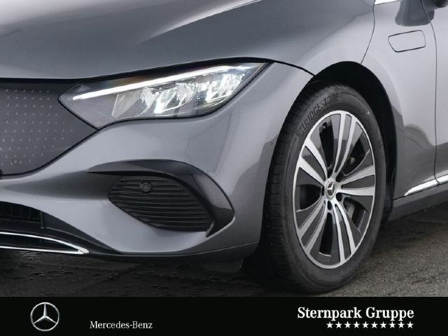 Mercedes-Benz EQE 300 Sedan