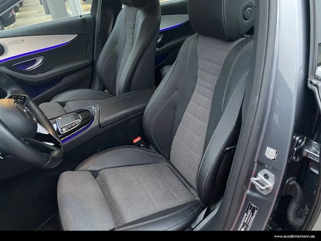 Mercedes-Benz E 200 E 200 d Sedan