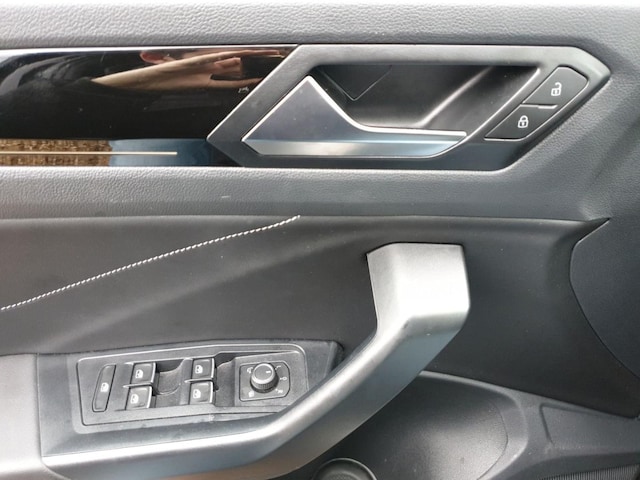 Volkswagen T-Roc 1.5 TSI DSG R-Line