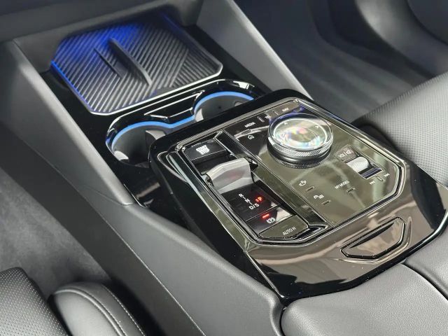 BMW 520 520d M-Sport Sedan