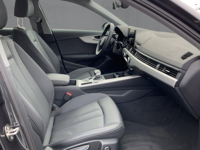 Audi A4 35 TFSI Avant S-Tronic