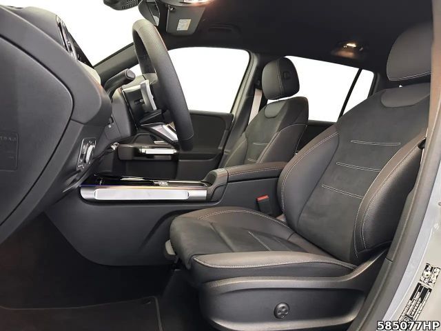 Mercedes-Benz GLB 200 AMG Line