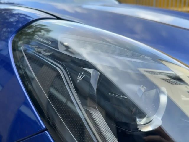 Maserati Grecale Folgore mit 558 PS Allrad 500 KM Reichweite - Mase