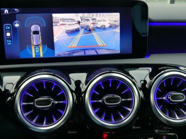 Mercedes-Benz A 200 AMG Line