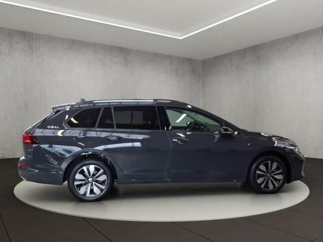 Volkswagen Golf Life Variant