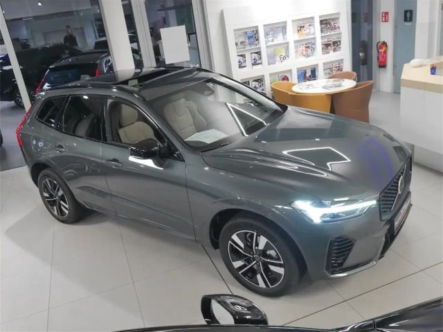 Volvo XC60 AWD Dark Plus T6