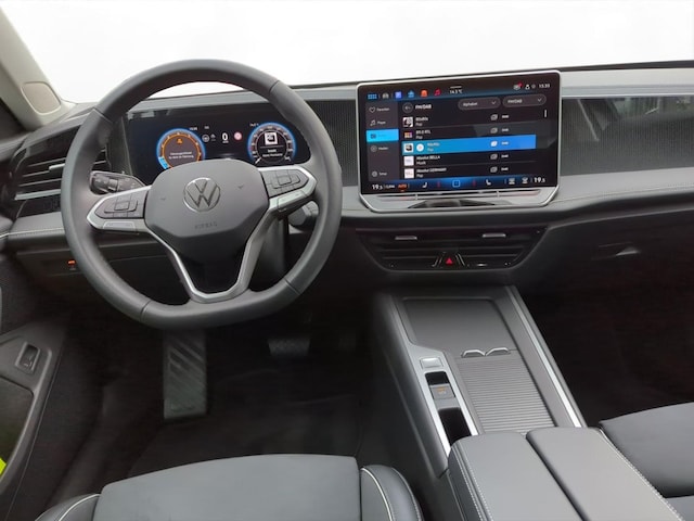 Volkswagen Passat 1.5 eTSI Business DSG Variant