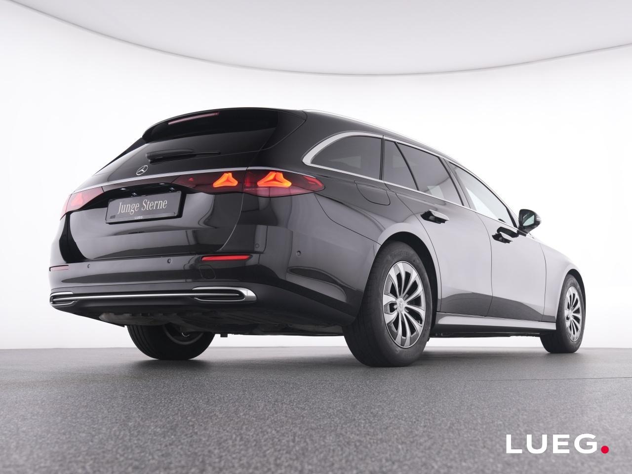 Mercedes-Benz E 200 AVANTGARDE Estate