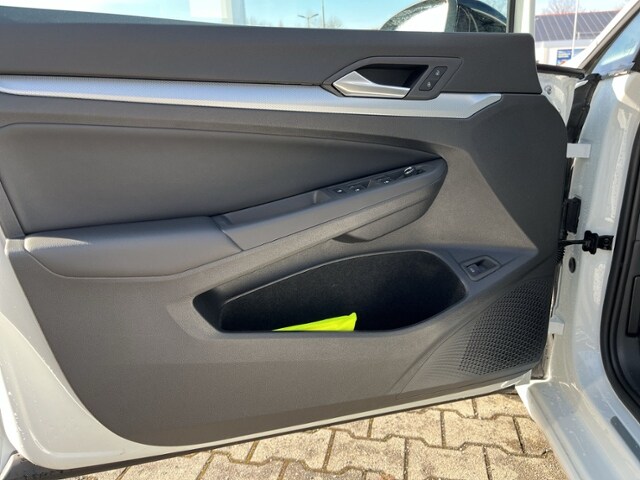 Volkswagen Golf 1.5 eTSI Golf VIII Variant