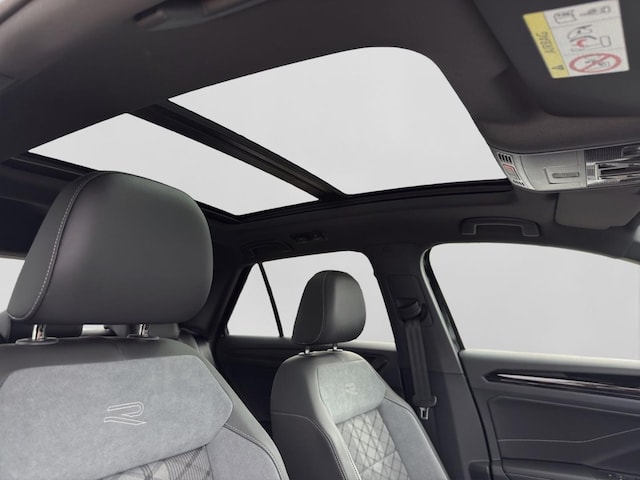 Volkswagen T-Roc 1.5 TSI DSG IQ.Drive R-Line