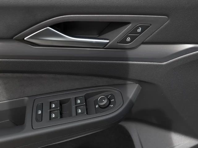 Volkswagen Golf 2.0 TDI DSG Style Variant