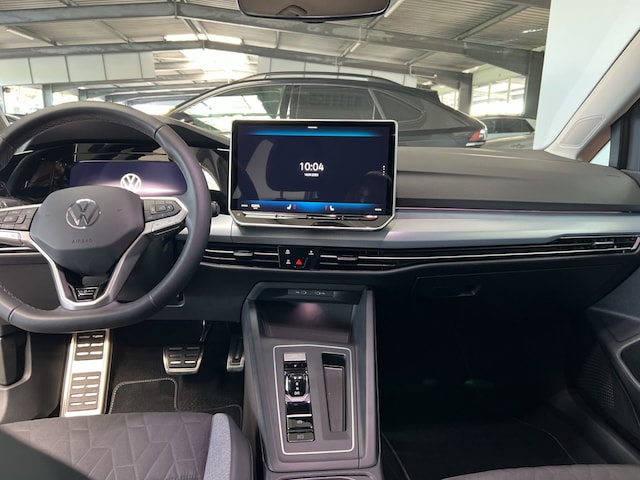 Volkswagen Golf 1.5 eTSI DSG