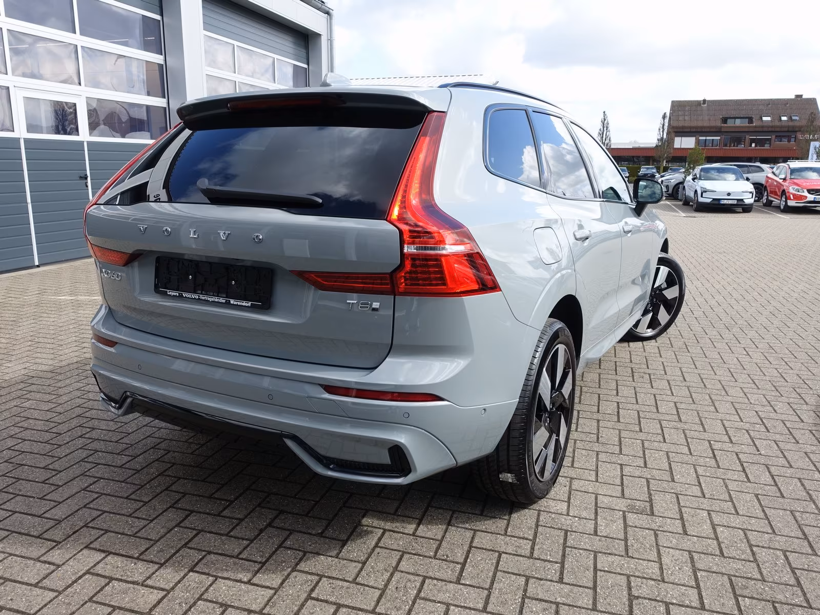 Volvo XC60 AWD Dark Plus T8