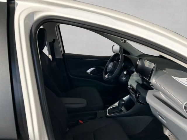 Toyota Yaris Business Hybride VVT-i