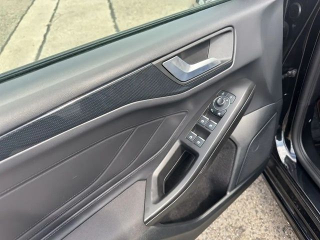 Ford Focus EcoBoost ST Line Wagon