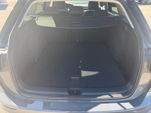 Volkswagen Golf DSG Life Variant