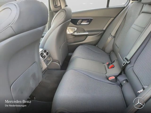 Mercedes-Benz C 180 AVANTGARDE Sedan