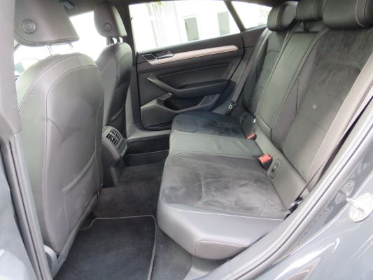 Volkswagen Arteon Ehem. NP: 52000