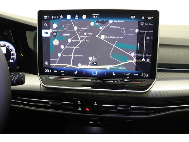 Volkswagen Golf 1.5 eTSI Style Variant