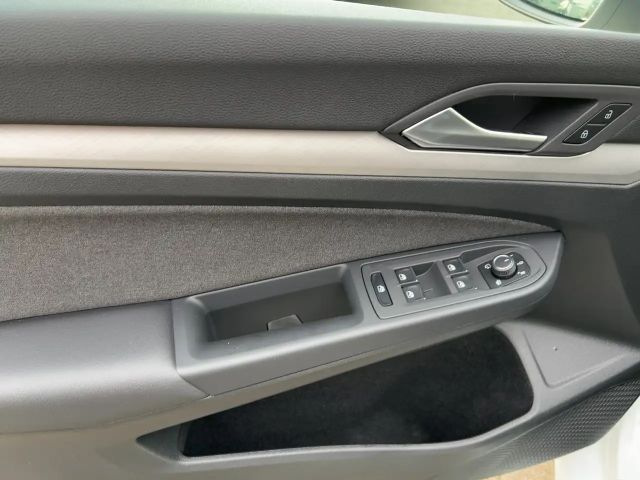 Volkswagen Golf 1.5 TSI Variant