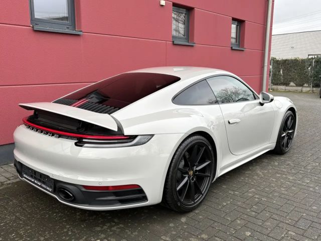 Porsche 911 992 Carrera Coupé