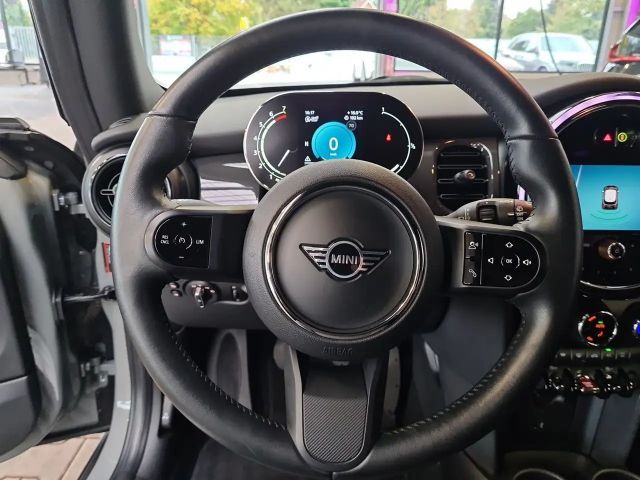 MINI One Hatch DAB LED Tempomat Frontscheibenheizung PDC uv