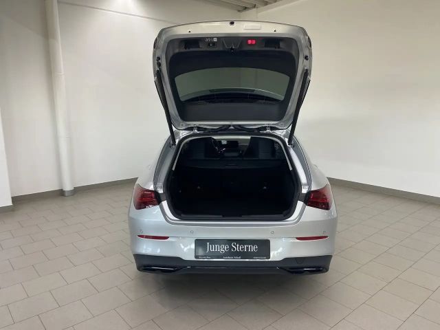 Mercedes-Benz CLA 180 Progressive