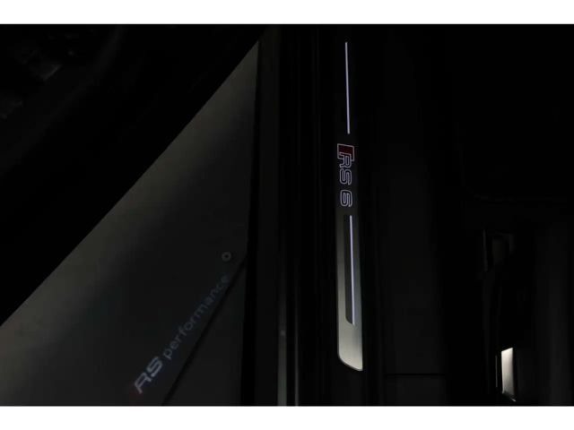 Audi RS6 Avant Performance Quattro