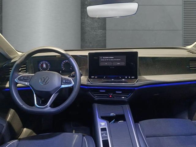 Volkswagen Passat 1.5 eTSI DSG Variant