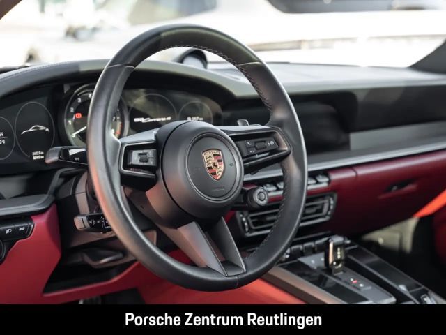 Porsche 992 4 Carrera Coupé