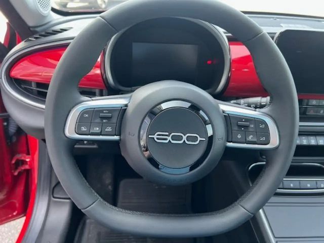 Fiat 600e Elektro (RED) 54 kWh *Tempomat*Klima*18.500km*