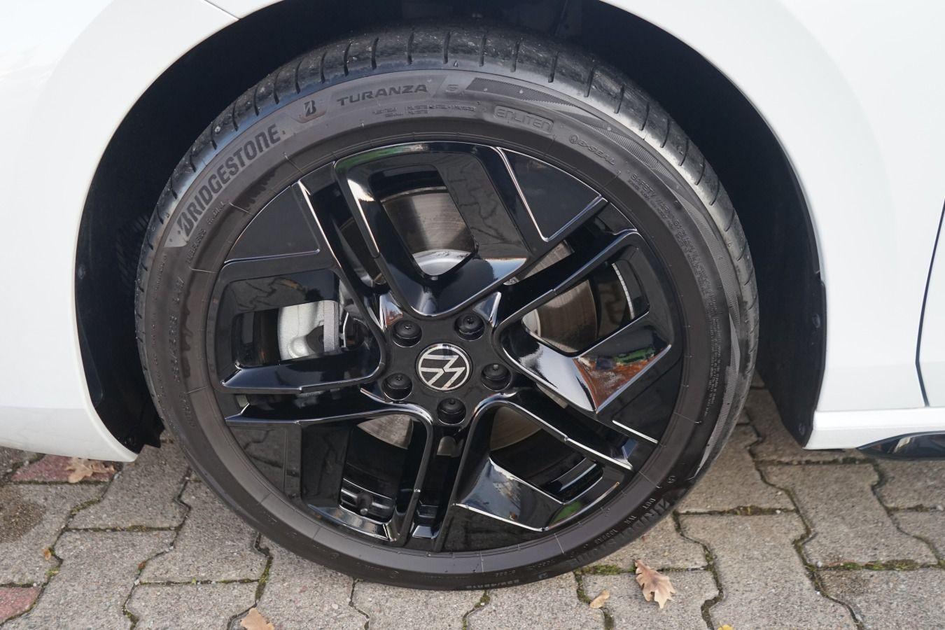 Volkswagen Passat R-Line Variant eHybrid