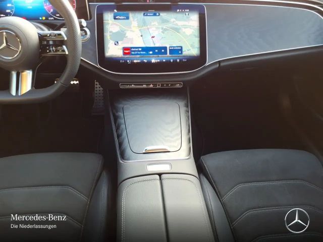 Mercedes-Benz E 200 AMG Line Sedan