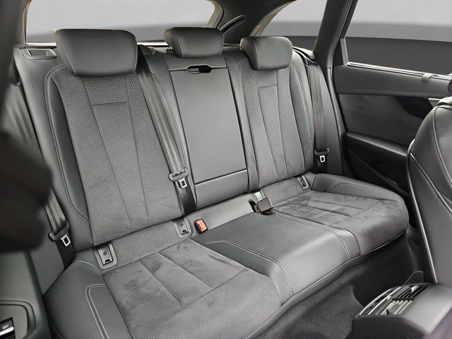 Audi S4 Avant Quattro