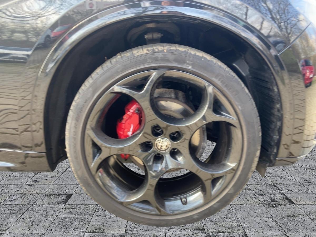 Alfa Romeo Stelvio Q4